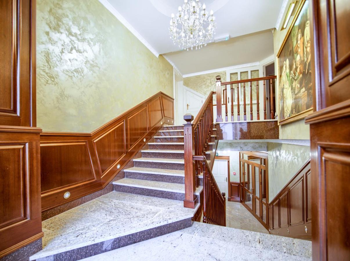 Hubertus 4*